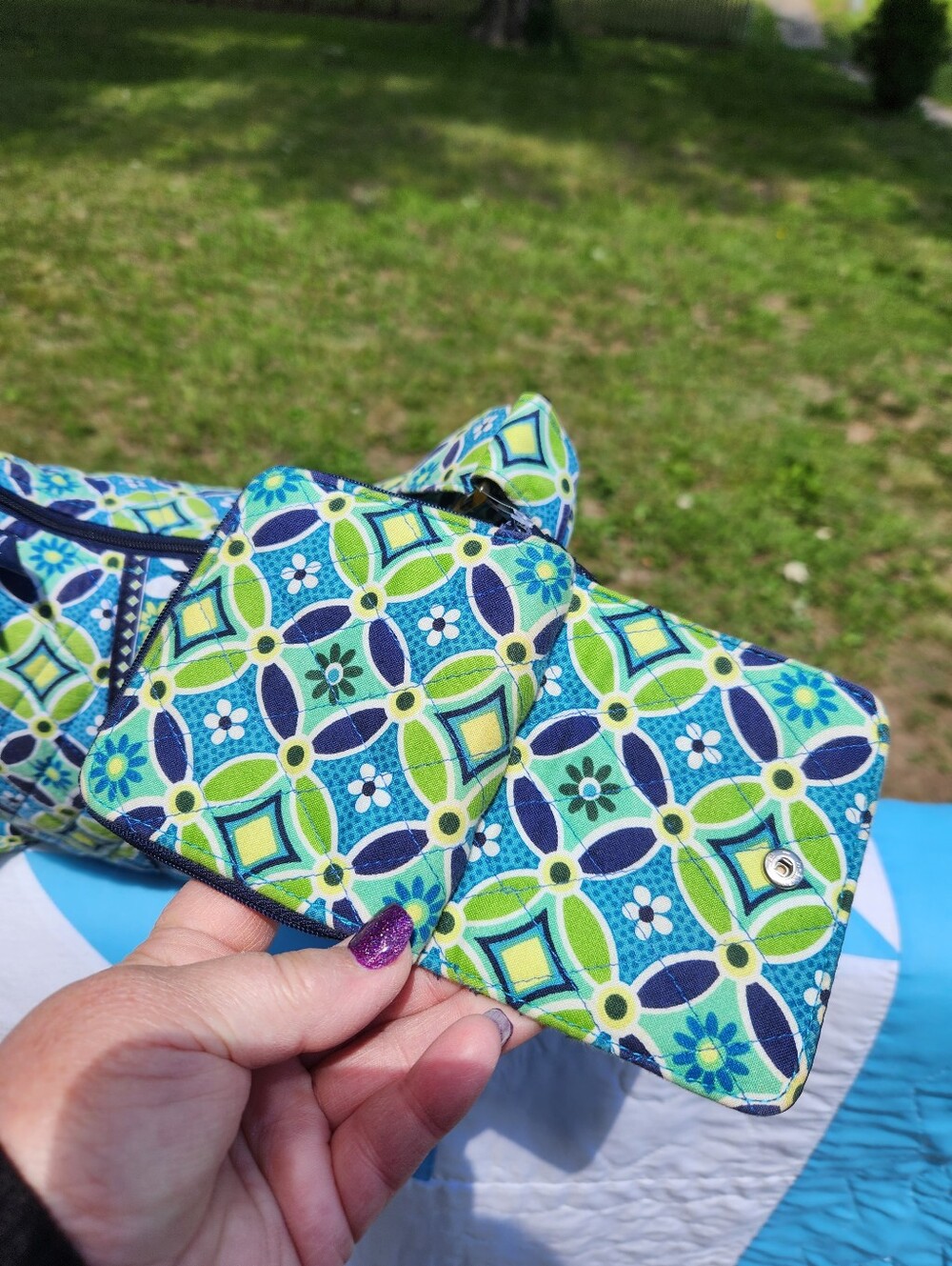 Vera Bradley Blue Green Floral Quilted Shoulder Bag - Picture 7 of 13